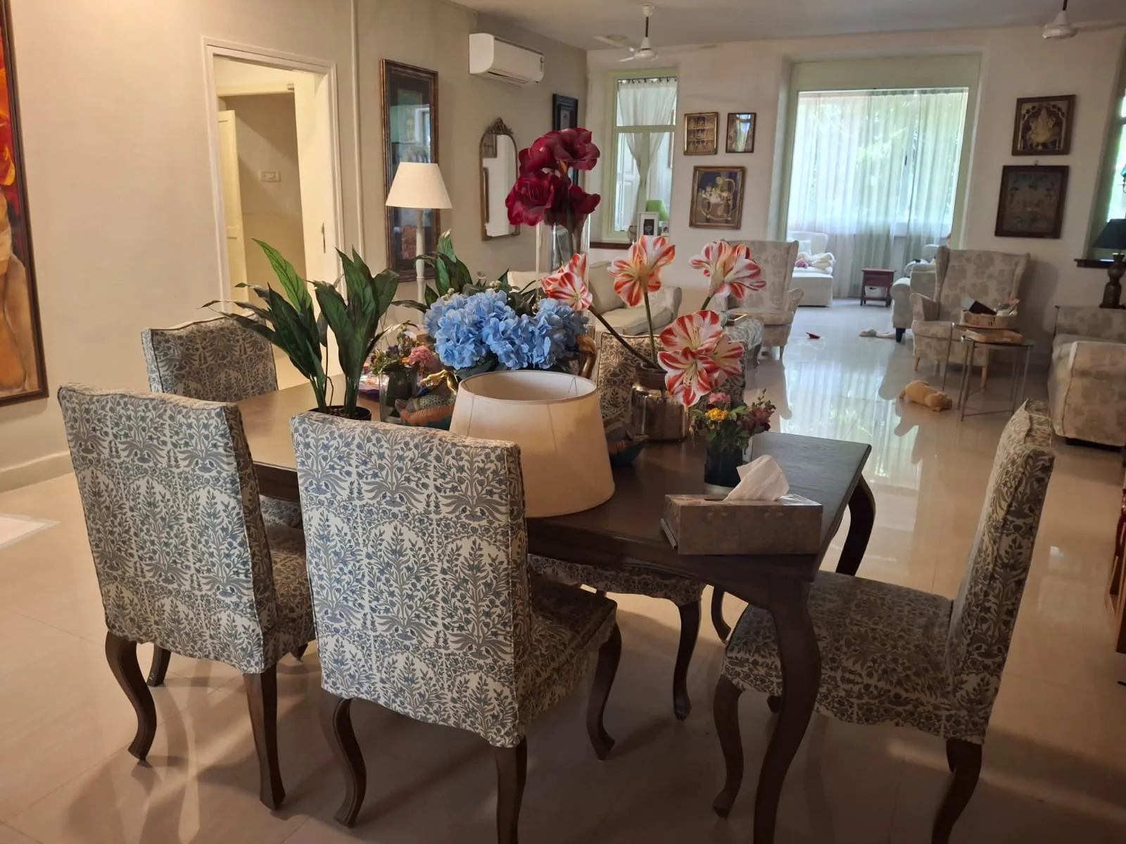 4 BHK Semi-Furnished in Alcazar , Breach Candy