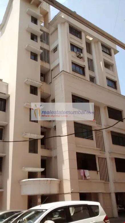 2 BHK Semi Furnished in New Poonam , Khar West