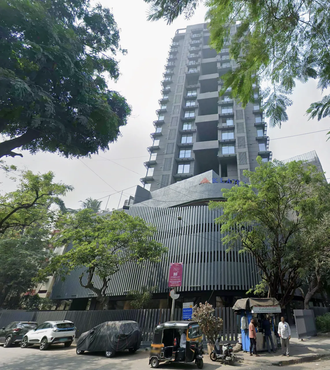 2 BHK Fully Furnished in K L Astoria , Bandra West