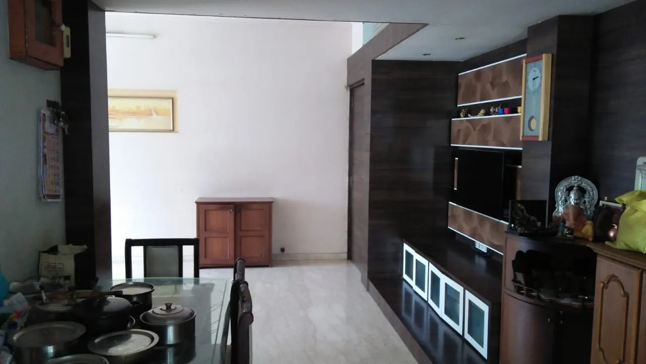 2 BHK Flats for Sale in Ganesh Apartment, Dadar East
