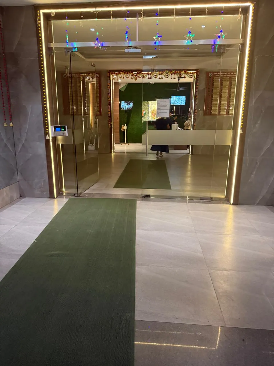 2 BHK Semi Furnished in Man Opus, Mira Road